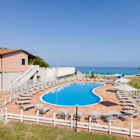 Villaggio Emmesse Ferienhaus Mandaradoni